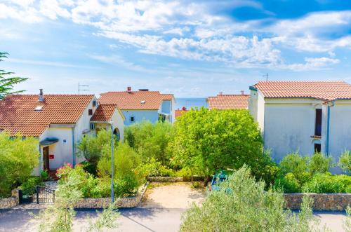 Apartments Dubravka - image 13