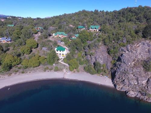 Cabañas Bahia Radal (Cabanas Bahia Radal) in 비야 페우에니아