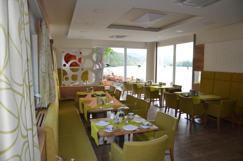 Fischwirtshaus Landmotel Die Donaurast - image 13