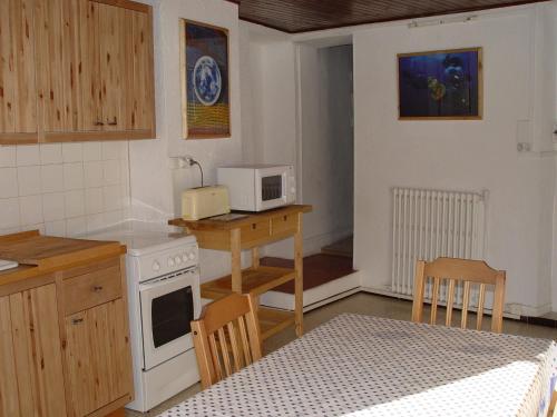 In Provence Family apartment 2-4 people - image 3
