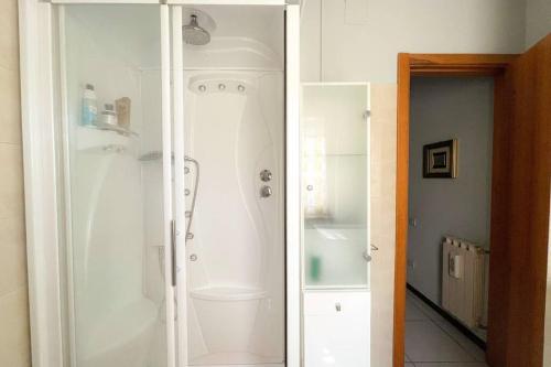 Bathroom, "HOME AB-ROAD" la tua villa nel cuore d'Abruzzo - tra mare e montagna in Torre De' Passeri