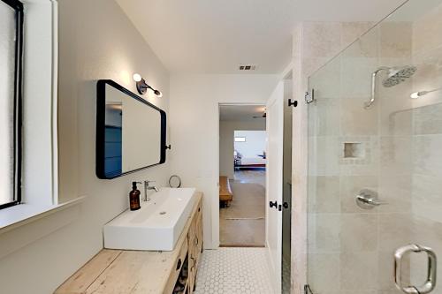 Exceptional Vacation Home in Joshua Tree home - main image