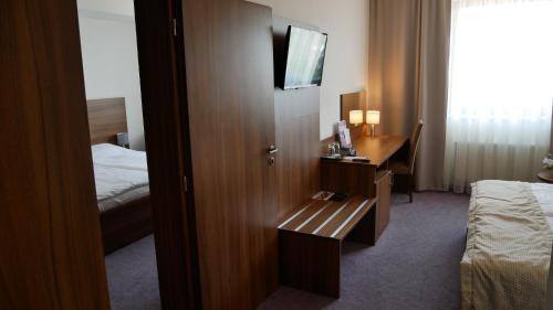 Family Room (4 Adults)