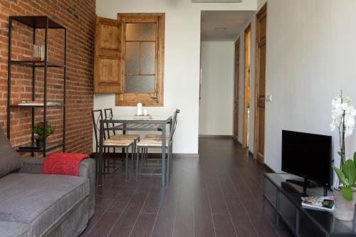 2-bedroom apartment near Sagrada Familia