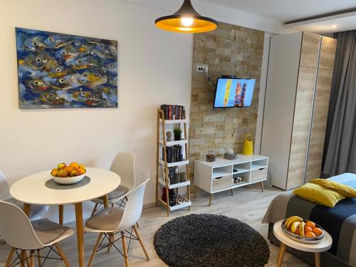 Apartment with Terrace image 10