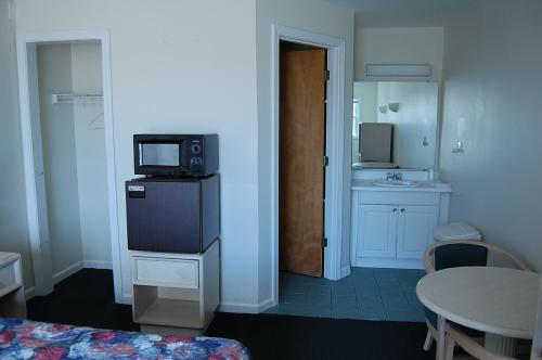 Point 1 Resort & Motel