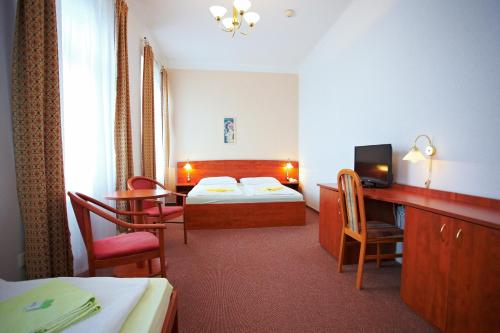 1 twin bed