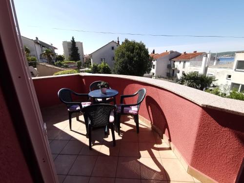 Two-Bedroom Apartment image 5