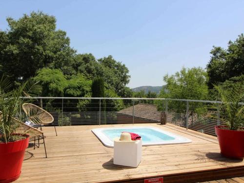 Maison Saint-Alban-Auriolles, 3 pièces, 4 personnes - FR-1-382-158 gîte à louer Auriolles