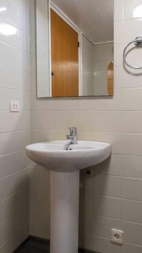 Apartamento Las Antillas con piscina en playa Els Fenals Lloret de Mar - image 12