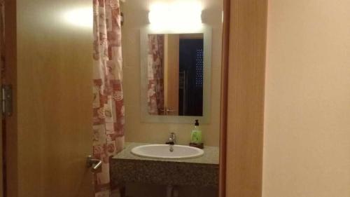 Apartamento Mique 2 centro de Tossa de Mar 4 personas con wifi y parking - main image