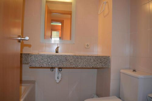 Apartamento Mique 2 centro de Tossa de Mar 4 personas con wifi y parking - image 9