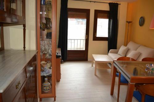 Apartamento Mique 2 centro de Tossa de Mar 4 personas con wifi y parking - image 11