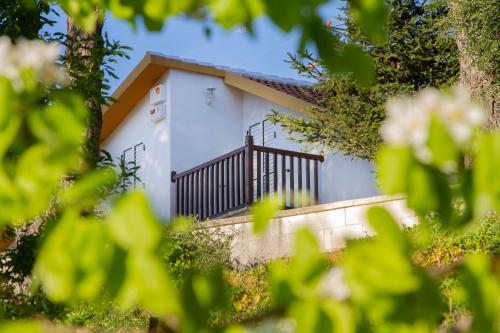 A szálláshely kívülről, La Fuente Santa in Benaocaz