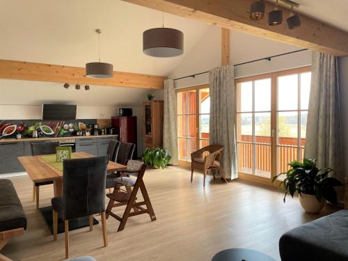 Bernhardhof - Pension, Guest-House & Apartments 2