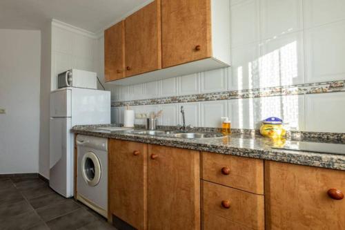 One-Bedroom Apartment image 1