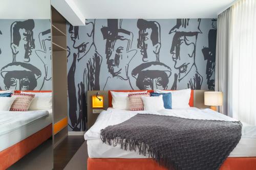 Tante ALMA's Bonner Hotel - image 5