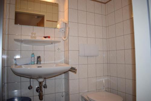 Fürdőszoba, Fruehstueckspension Josefinum in Bad Aussee