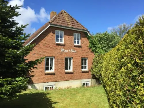 Ferienhaus Ellen, OG Whg in Utersum, Deutschland