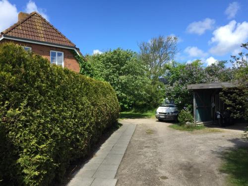 Ferienhaus Ellen, OG Whg 330m von Utersum entfernt