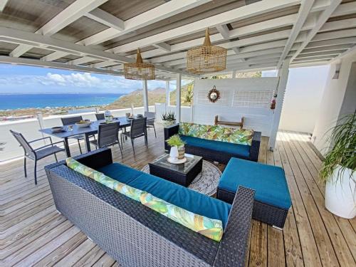 Villa La Guapa, sea view, private pool, 5 min from the beach Villa La Guapa, sea view, private pool, 5 min from the beach