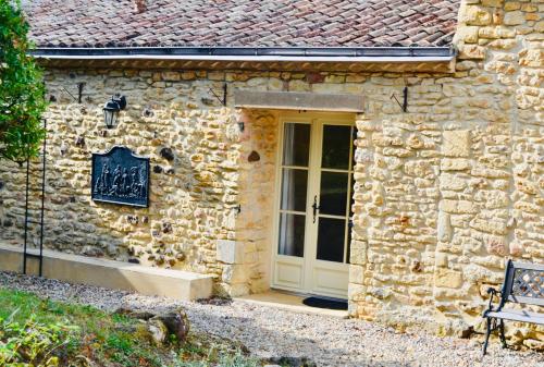 Chambre d'hôte Rose aux Perroutis avec petit-déjeuner et accès à la piscine - Accommodation - Saint-Alvère