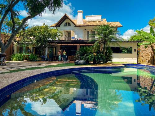 The Search House in Barra da Lagoa Beach