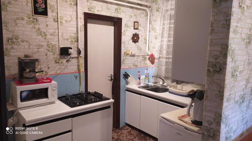 廚房, Abacsko Haz in 阿巴德薩洛克