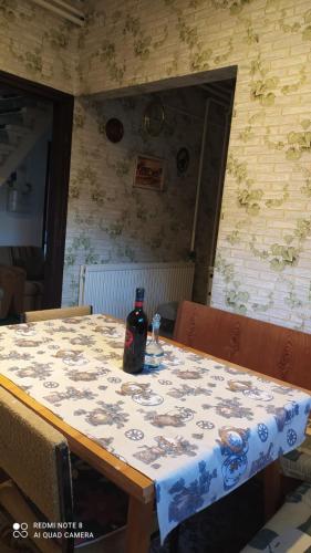 設施, Abacsko Haz in 阿巴德薩洛克