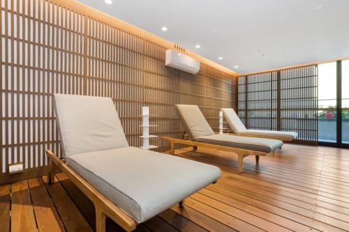 Executive 2-Bed in the Heart of Melbourne CBD