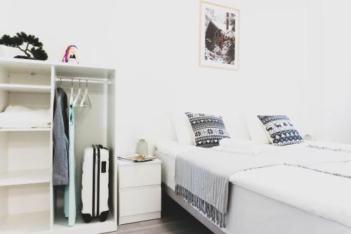 Inn Tourist Hotel & Hostel - image 2