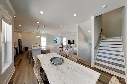 Exceptional Vacation Home in Miramar Beach home - image 5