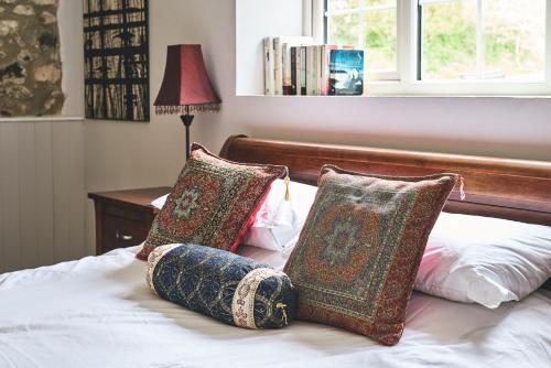 Harcombe Cottage - image 12