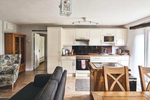 Millthorn Cottage - image 10