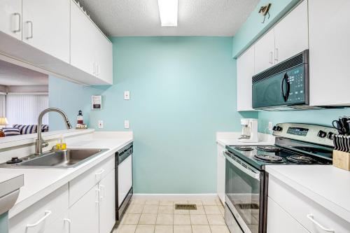 Sea Colony- 52014 Canal - image 4