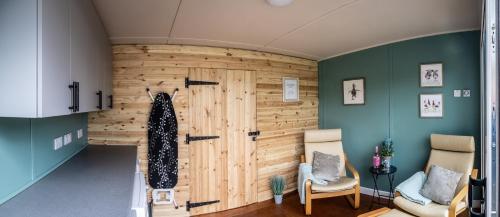 The Old Coach House - image 33