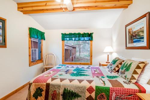 Cedaroma Cabin 1 - image 8
