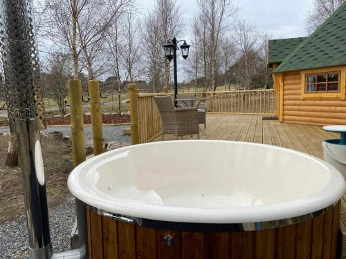 Woodland Lodge Oxen Craig in Clovenstone