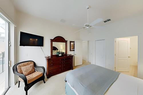 Tuscan Hills Getaway Game Room Heated Pool & Spa home - image 8