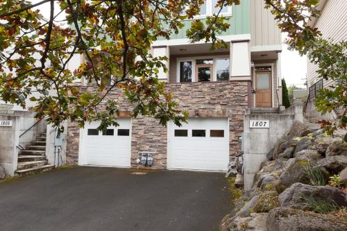 Columbia West condo - image 14