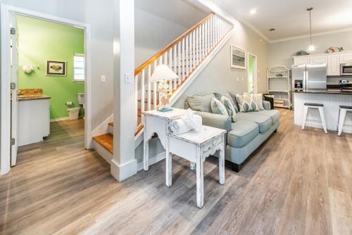 The Pool House by RealJoy Vacations - image 6