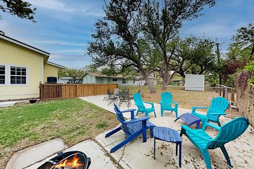 Unique Home - Indoor Outdoor Living - Fenced Yard home - main image