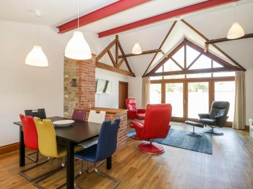 The Stone Barn Shepton Mallet - image 9