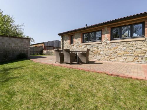 The Stone Barn Shepton Mallet - image 10