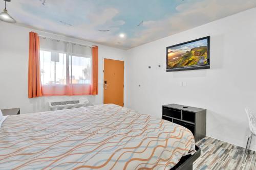 Tradewinds Motel in Lakewood, USA