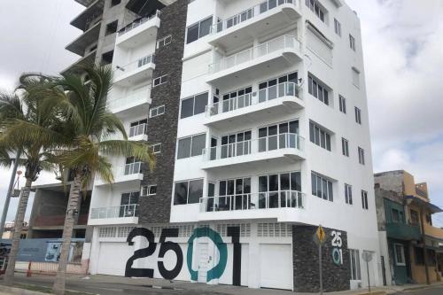 OCEAN VIEW 1 BEDROOM CONDO