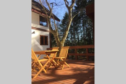Balcony/terrace, 軽井沢メイプルチューダーハウス in Karuizawa