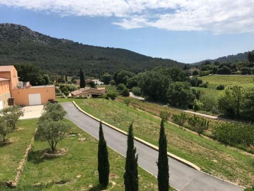 Stone Cottage, 2-4 People, At Provence Mas 16th Cent, Pool, Garden, Parking
