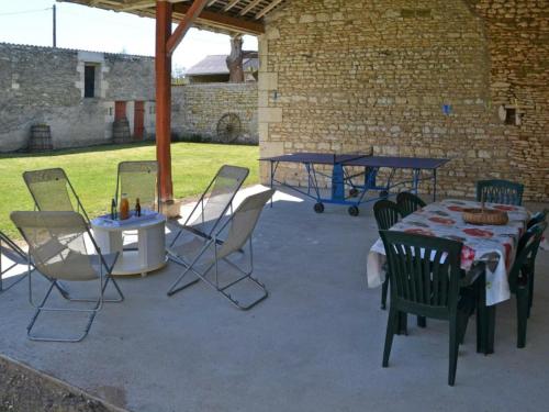 Gîte Chaveignes, 4 pièces, 6 personnes - FR-1-381-288