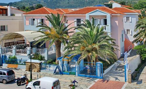 Dolphin Hotel - Skopelos Town
